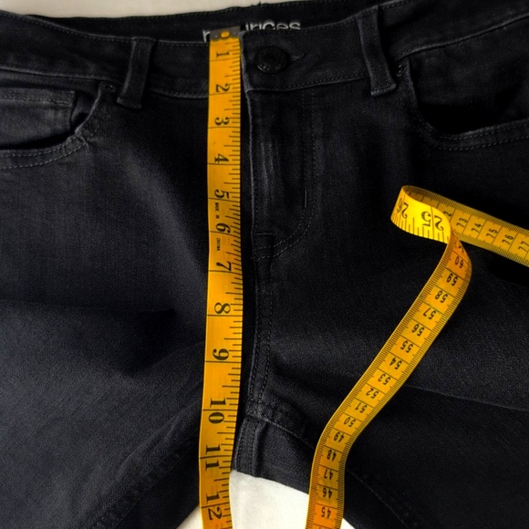 Maurices Mid - Rise Jeans Size 6 Short Very Good Condition ! - Picture 12 of 13
